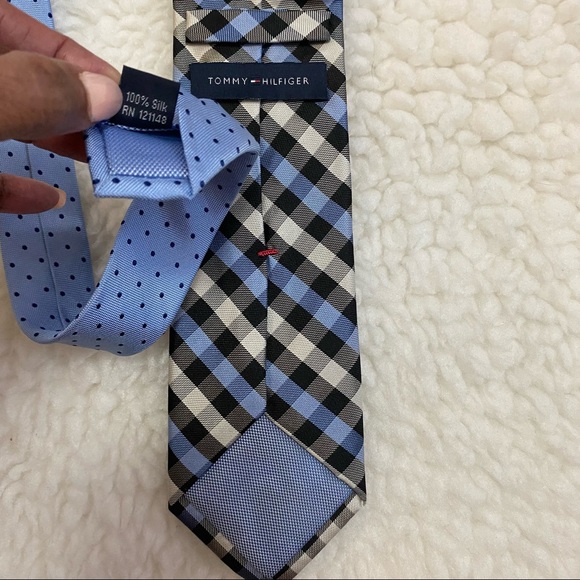 Tommy Hilfiger Blue Plaid and Polka Dots 100% Silk Wide Neck Tie - Picture 4 of 5